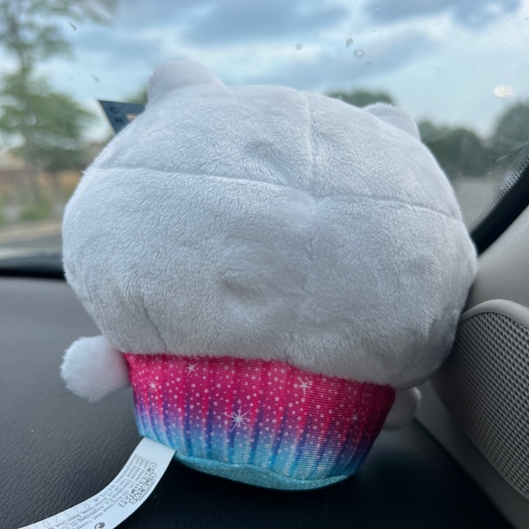 Gabby’s Dollhouse Plushy - Picture 2 of 3